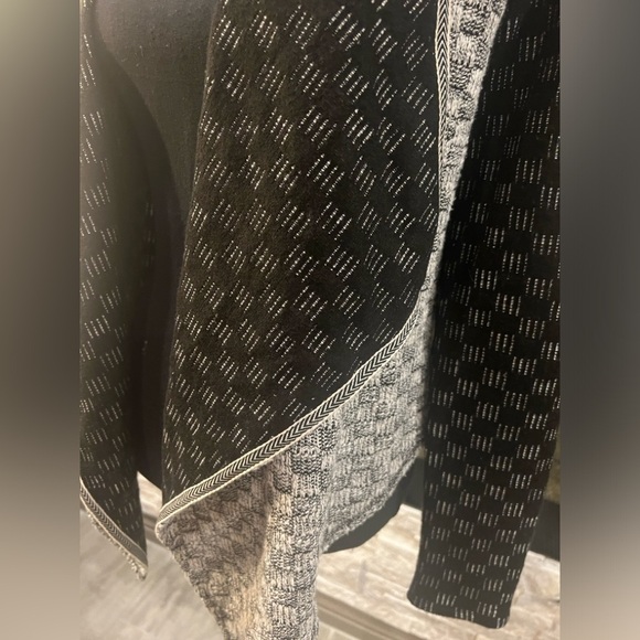 Anthropologie Saturday Sunday oversized XS cardigan sweater - Picture 6 of 9